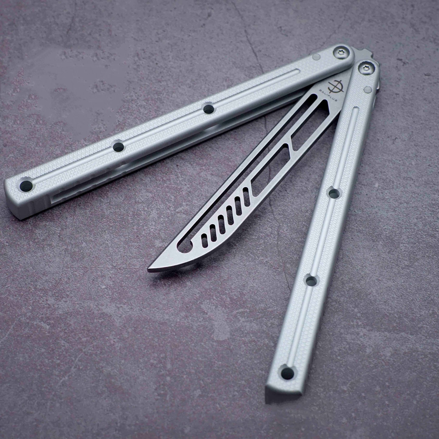 Baliplus Krake Raken (Kraken) V3 Balisong Butterfly Knife Trainer Clone / Snow White - Winged Edge - Baliplus